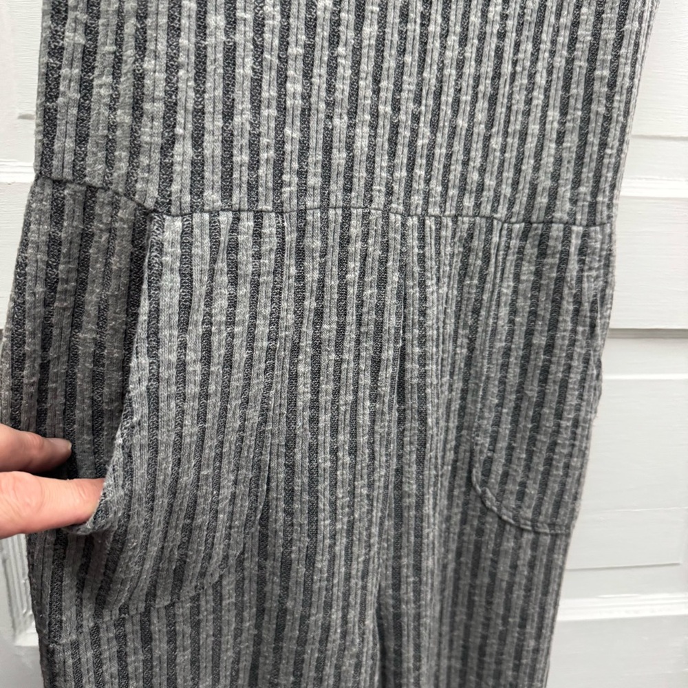 Art Class Gray Stripe Rib Knit Cropped Jumpsuit Girls XL 14 16 Pockets - Picture 4 of 10